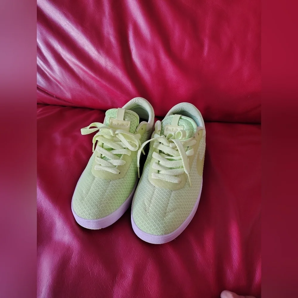 Nike Kids Neon Green Sneakers